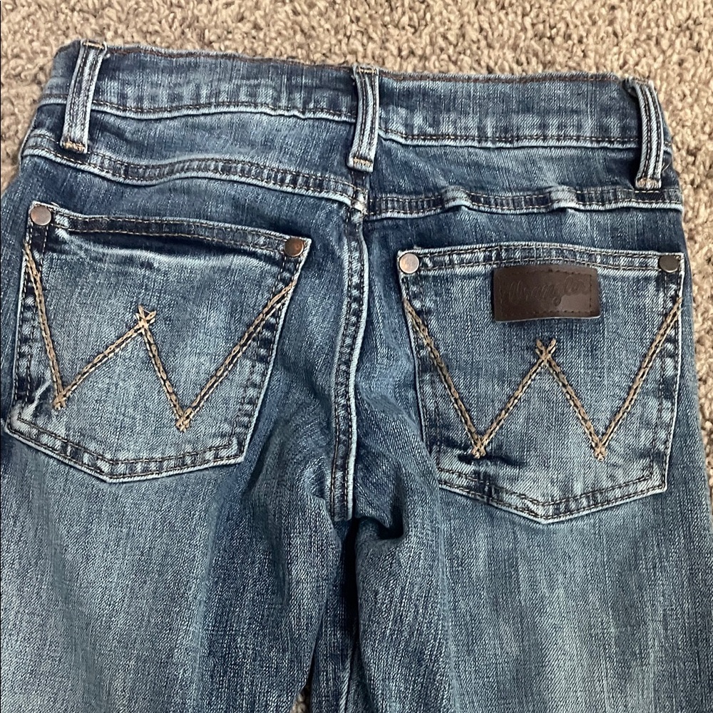 Boys 8 Wrangler Retro Relaxed Boot Jeans - Picture 5 of 6